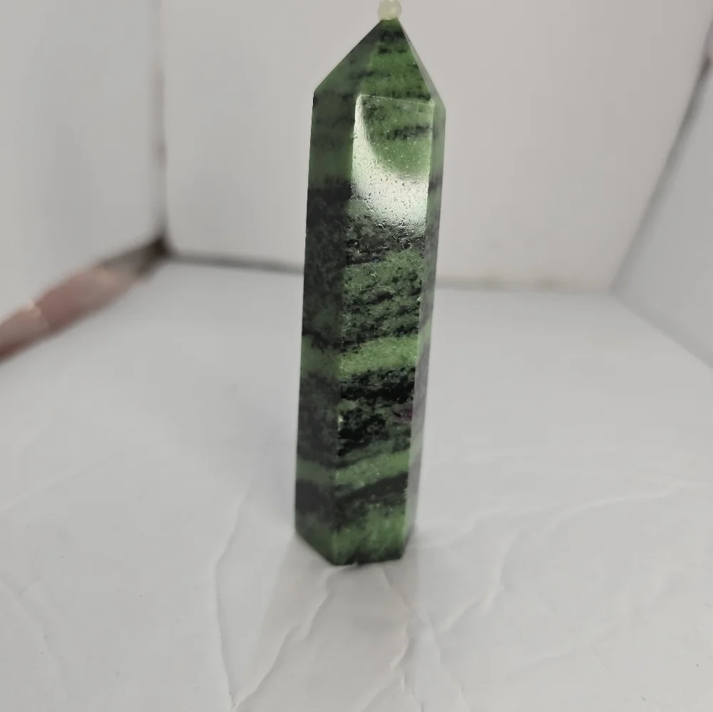 Ruby In ZOISITE - Picture 1 of 4